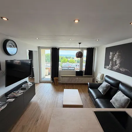 Modernes Mit Panoramaview & Balkon In Lage * Kornwestheim